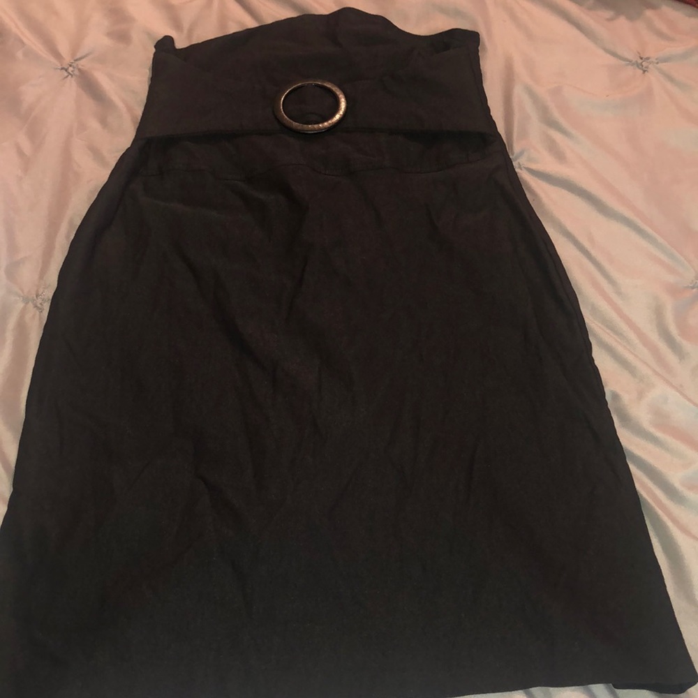 Black pencil skirt